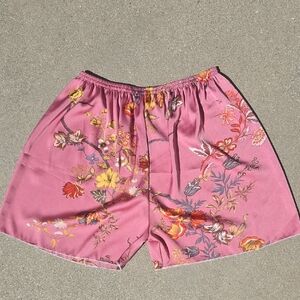 Floral Pure 100% Silk Pink Women's Shorts. Size M